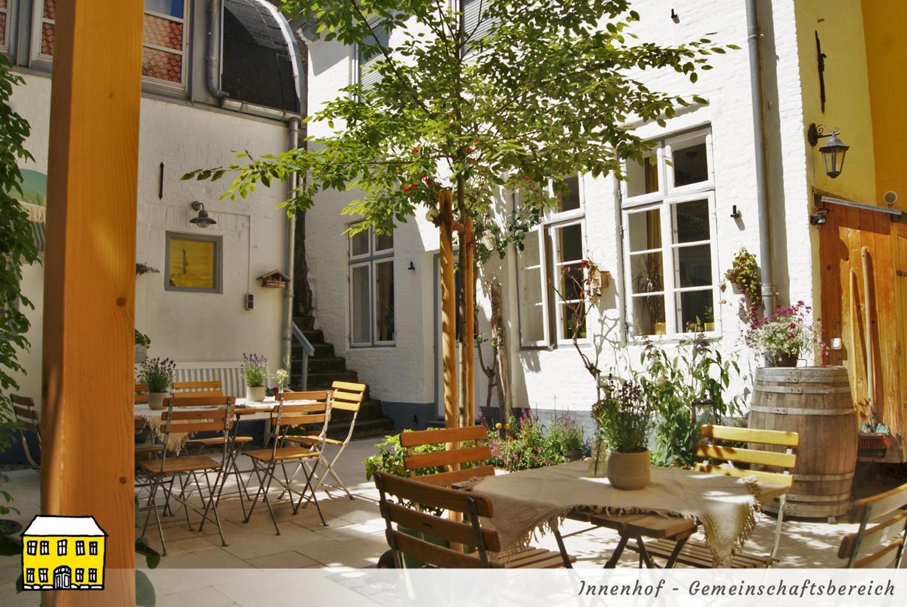 Das Gelbe Haus - Drei Besondere Ferienwohnungen فلنسبورغ المظهر الخارجي الصورة