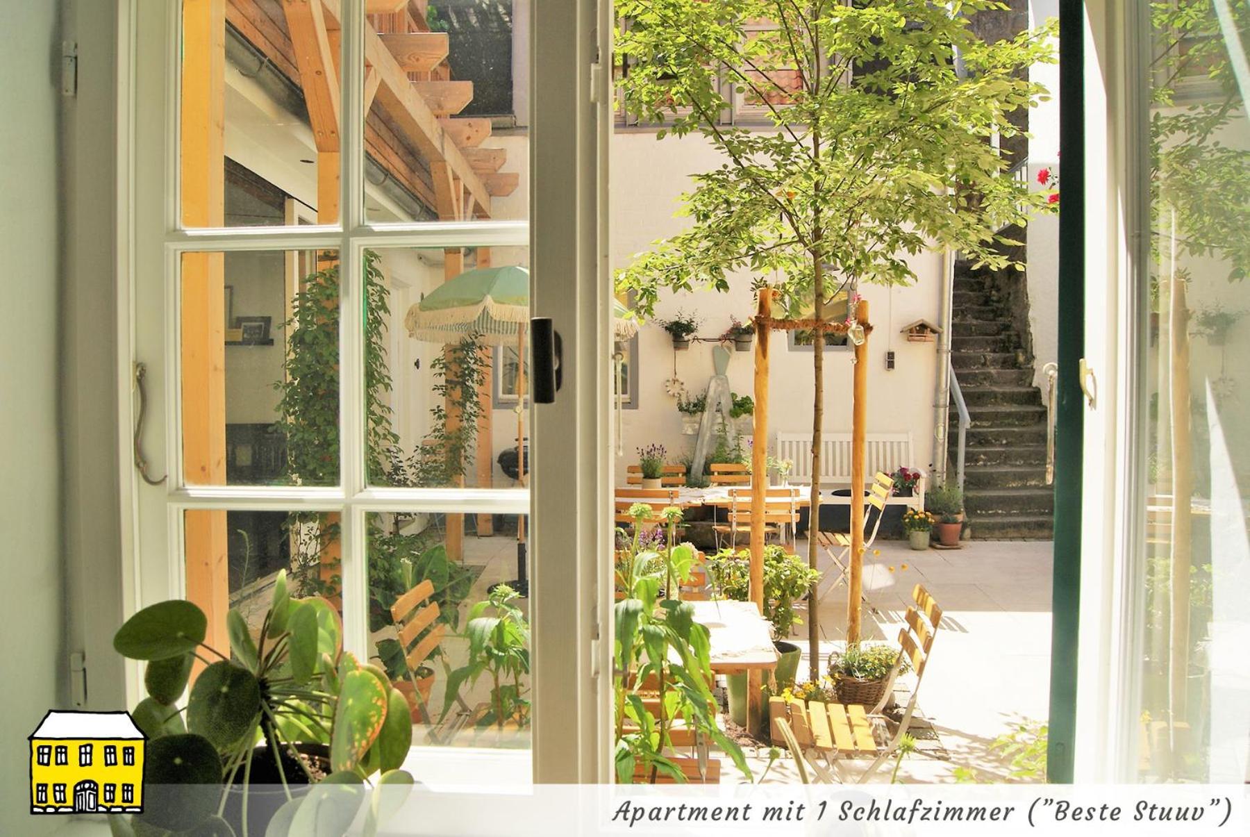 Das Gelbe Haus - Drei Besondere Ferienwohnungen فلنسبورغ الغرفة الصورة
